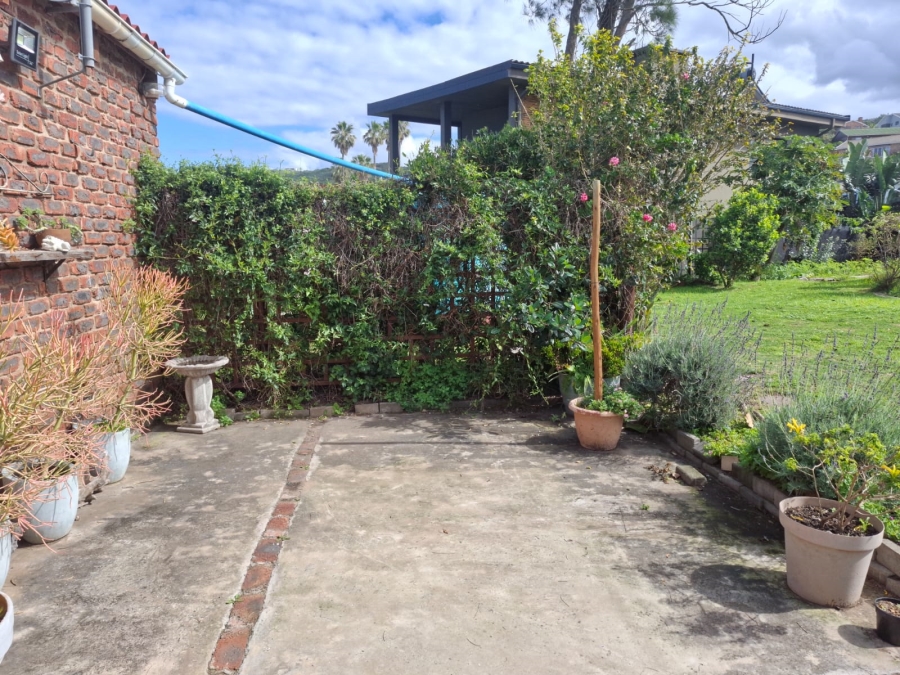 3 Bedroom Property for Sale in Winterstrand Eastern Cape